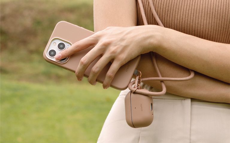 Coehl’s Top Picks: A Capsule Tech Kit for Women on the Move