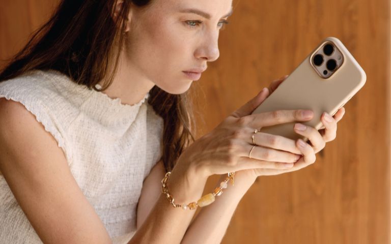 The Modern Woman’s Guide to Packing Tech Smartly (and Beautifully)